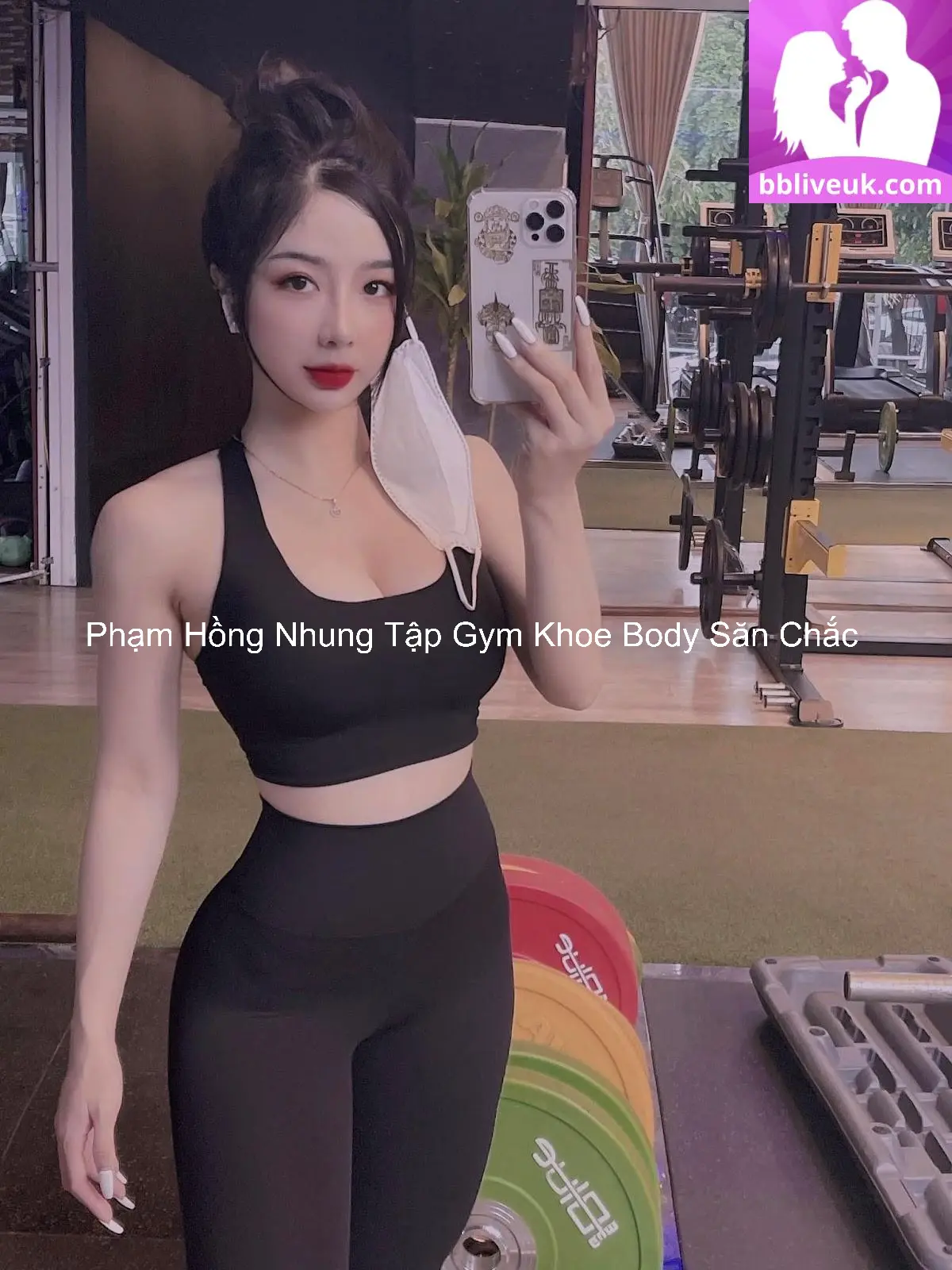 Phạm Hồng Nhung Tập Gym Khoe Body Săn Chắc 2